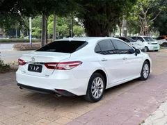 2023 Toyota Camry 2.0GVP Leading, белый — фото 5