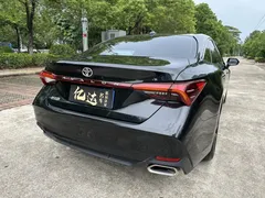 2023 Toyota Avalon 2.0L CVT Luxury, чёрный — фото 15