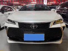 2023 Toyota Avalon 2.5L AT Luxury, белый — фото 2