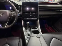 2023 Toyota Avalon 2.5L AT Luxury, белый — фото 15