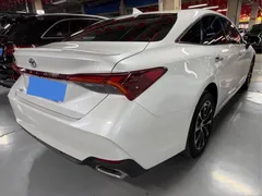 2023 Toyota Avalon 2.5L AT Luxury, белый — фото 19