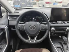 2021 Toyota Wildlander 2.0L 2WD Luxury, белый — фото 9