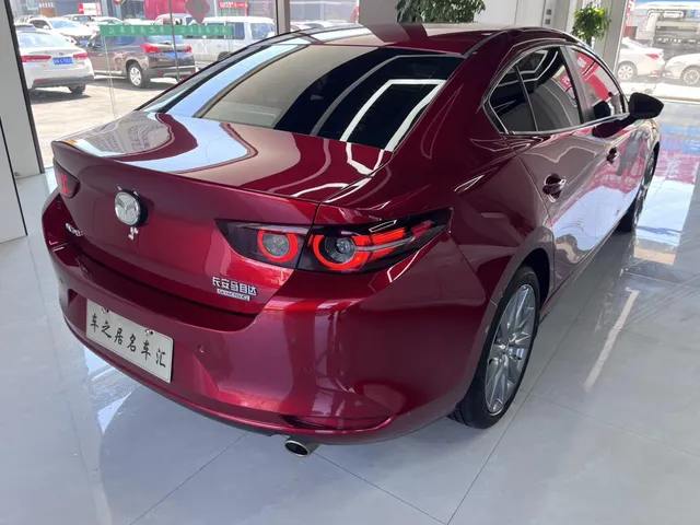 2023 Mazda Mazda3 2.0L AT