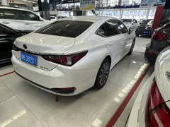 2022 Lexus ES 200 Excellence, белый — фото 6