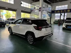 2022 Toyota Yaris L Zhixuan 1.5L CVT Luxury Plus, белый — фото 8