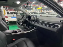 2022 Geely Emgrand 4th Gen 1.5L CVT Flagship — фото 7
