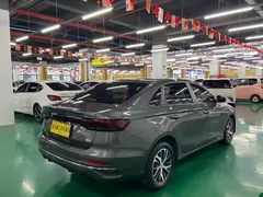 2022 Geely Emgrand 4th Gen 1.5L CVT Flagship — фото 11