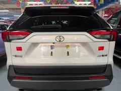 2022 Toyota RAV4 2.0L CVT 2WD Fashion Plus, белый — фото 12