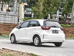 2023 Honda Fit 1.5L CVT, белый — фото 4