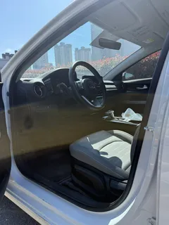 2023 Kia Cerato 1.5L IVT Luxury, белый — фото 8