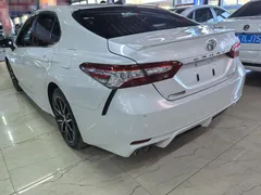 2022 Toyota Camry 2.0S Knight, белый — фото 4