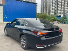 2022 Lexus ES 200 Excellence, чёрный — фото 7
