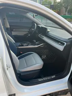 2022 Geely Emgrand 4th Gen 1.5L CVT Flagship, белый — фото 4