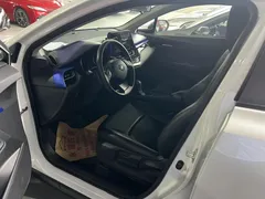 2022 Toyota C-HR 2.0L Leading, белый — фото 4