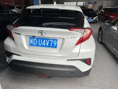 2022 Toyota C-HR 2.0L Leading, белый — фото 8