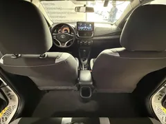 2022 Toyota Yaris L Zhixuan 1.5L CVT Leading Plus, белый — фото 13