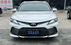 2023 Toyota Camry 2.0G Luxury, белый — фото 2