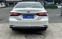 2023 Toyota Camry 2.0G Luxury, белый — фото 4