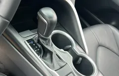 2023 Toyota Camry 2.0G Luxury, белый — фото 12