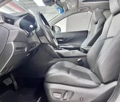 2022 Toyota Venza 2.0L CVT 2WD Luxury, белый — фото 4