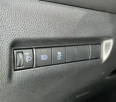 2022 Toyota Venza 2.0L CVT 2WD Luxury, белый — фото 14