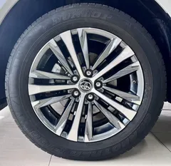 2022 Toyota Venza 2.0L CVT 2WD Luxury, белый — фото 19