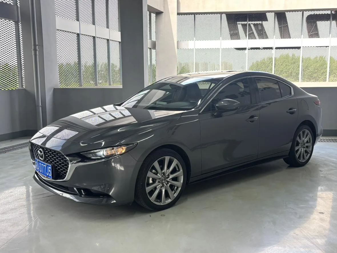 2022 Mazda Mazda3 2.0L AT