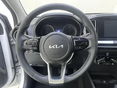 2021 Kia Yipao 1.4L CVT Fun, белый — фото 10
