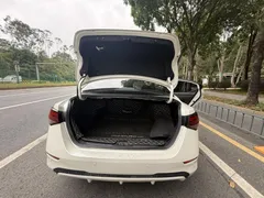 2022 Nissan Sylphy 1.6L XL CVT Enjoy, белый — фото 13