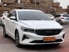 2022 Geely Emgrand 4th Gen 1.5L CVT Premium, белый — фото 3