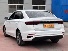 2022 Geely Emgrand 4th Gen 1.5L CVT Premium, белый — фото 4
