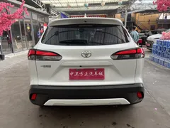 2022 Toyota Corolla Cross 2.0L Premium, белый — фото 4