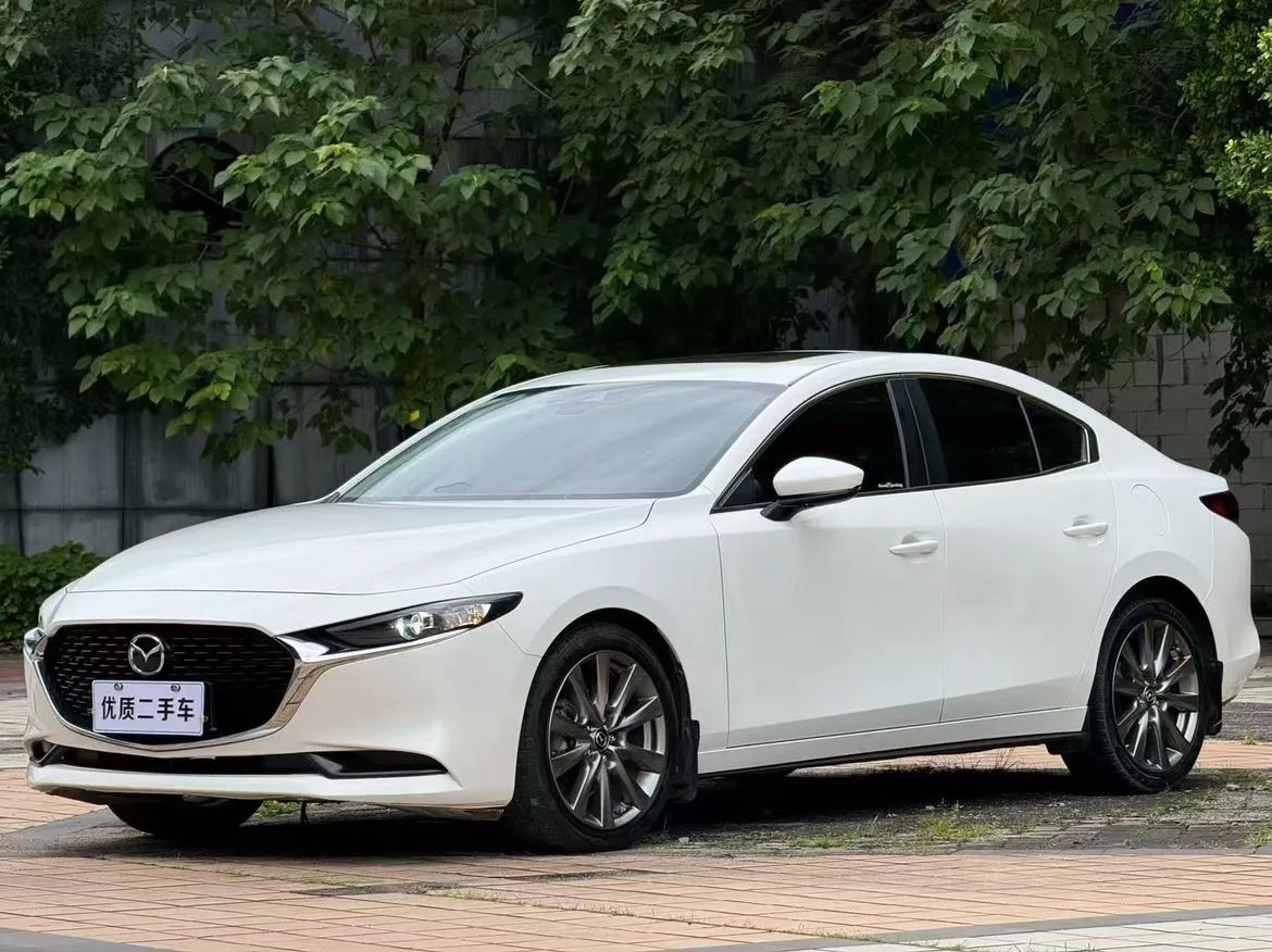 2023 Mazda Mazda3 2.0L AT