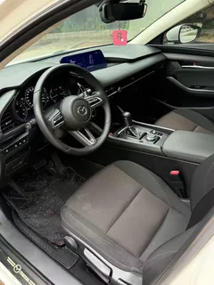 2023 Mazda Mazda3 2.0L AT, белый — фото 4