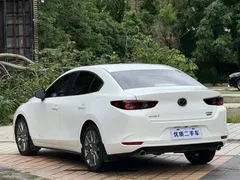 2023 Mazda Mazda3 2.0L AT, белый — фото 7