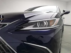2022 Lexus ES 200 Excellence, синий — фото 19