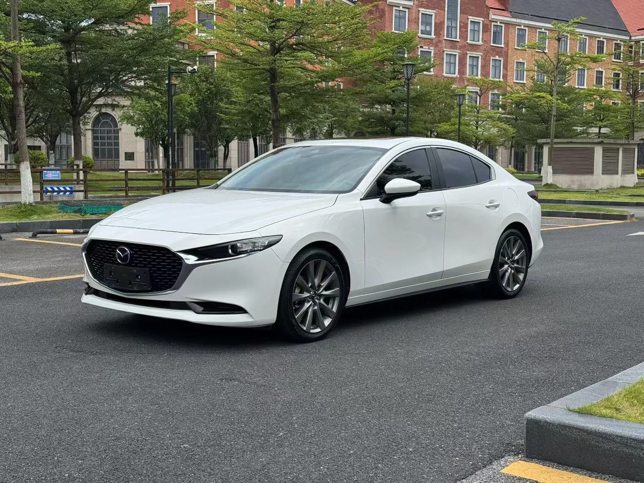 2022 Mazda Mazda3 2.0L AT