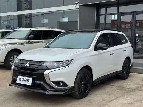 2021 Mitsubishi Outlander 2.4L 4WD 5-seat