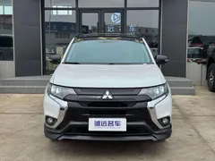 2021 Mitsubishi Outlander 2.4L 4WD 5-seat, белый — фото 2