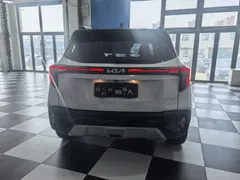 2023 Kia Seltos 1.5L IVT Luxury, белый — фото 4