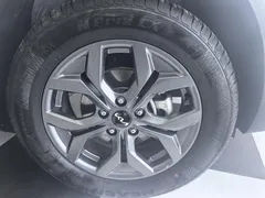 2023 Kia Seltos 1.5L IVT Luxury, белый — фото 7
