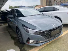 2021 Hyundai Elantra 1.5L CVT TOP Flagship — фото 3