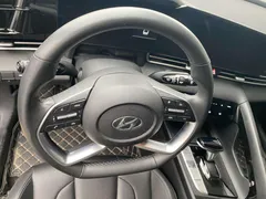 2021 Hyundai Elantra 1.5L CVT TOP Flagship — фото 6