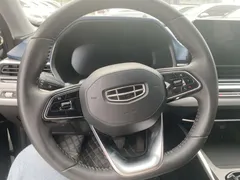 2022 Geely Emgrand 4th Gen 1.5L CVT Flagship — фото 13