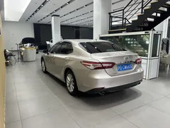 2021 Toyota Camry 2.0G Luxury — фото 7