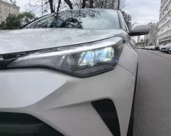 2023 Toyota C-HR 2.0L Comfort, белый — фото 8