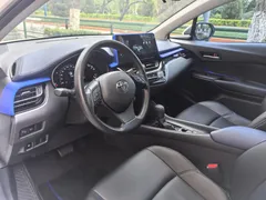 2023 Toyota C-HR 2.0L Comfort, белый — фото 10