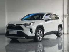 2022 Toyota RAV4 2.0L CVT 2WD Fashion, белый — фото 1