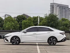 2023 Hyundai Elantra 1.5L CVT GLX Elite, белый — фото 4