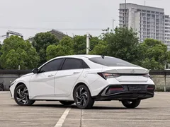 2023 Hyundai Elantra 1.5L CVT GLX Elite, белый — фото 5